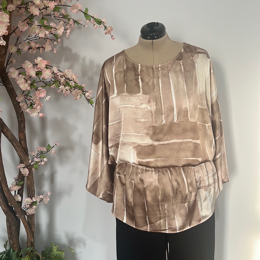 Chico’s beige tunic top